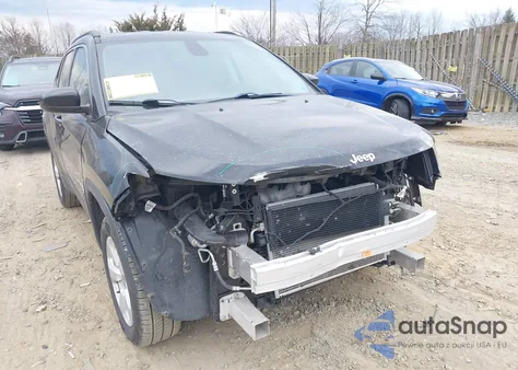 2019 Jeep Compass Latitude 4X4 из США, поврежденный, VIN 3C4NJDBB8KT766816